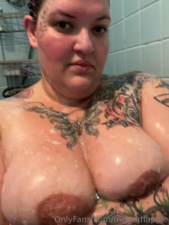 triggerhappie Nakenläckor OnlyFans Foto 23