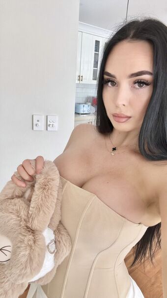 trinityjanex Nakenläckor OnlyFans Foto 62