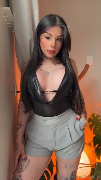 ts_giulia Nakenläckor OnlyFans Foto 1