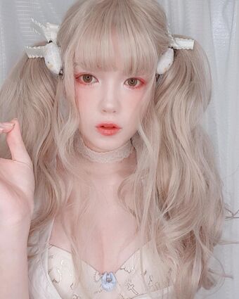 Tsuruko The Alien