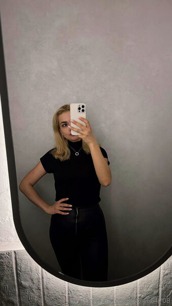 u474664708 Nakenläckor OnlyFans Foto 1