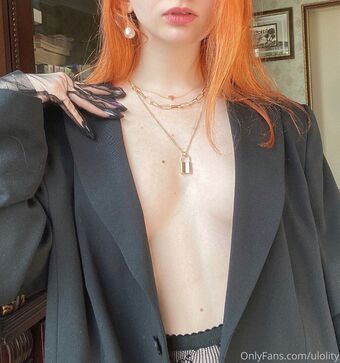ulolity Nakenläckor OnlyFans Foto 9