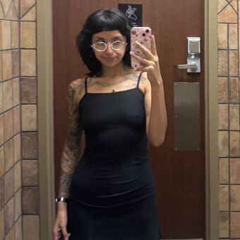 unklemj Nakenläckor OnlyFans Foto 6