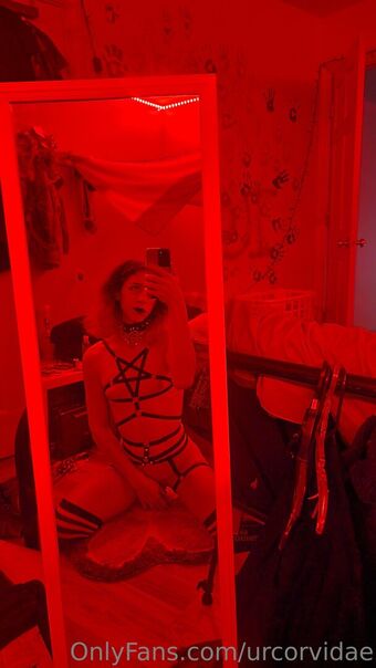 urcorvidae Nakenläckor OnlyFans Foto 40