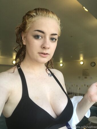 valfree Nakenläckor OnlyFans Foto 10