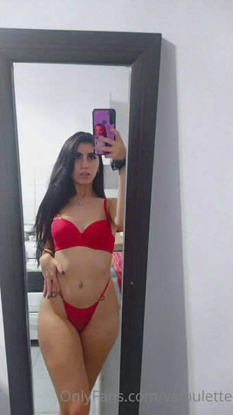 valoulette Nakenläckor OnlyFans Foto 6