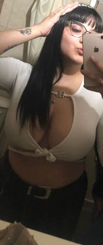 Valuu  Nakenläckor OnlyFans Foto 10