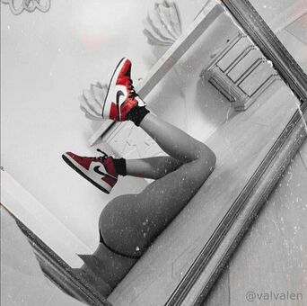 valvalen Nakenläckor OnlyFans Foto 1