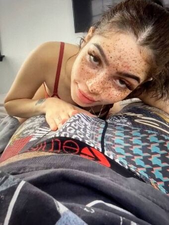 vanessaswrlddd Nakenläckor OnlyFans Foto 4