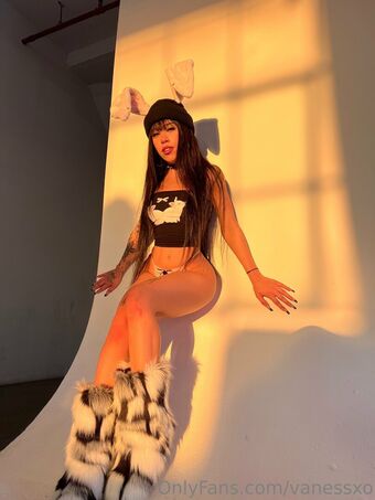 vanessxo