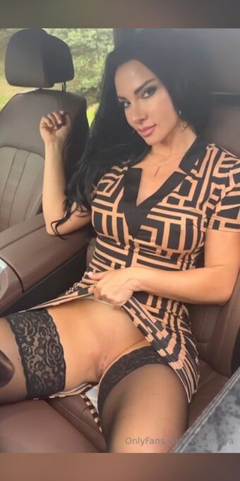 Veromaya Nakenläckor OnlyFans Foto 8