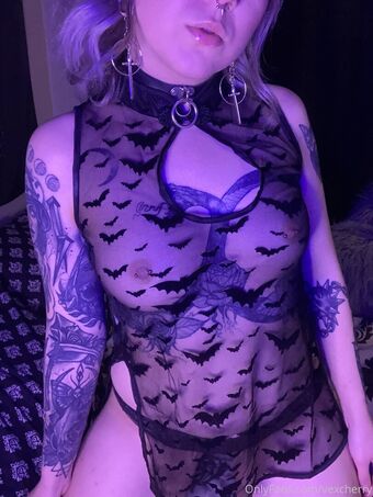vexcherry Nakenläckor OnlyFans Foto 31