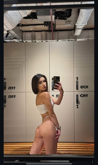 vhomonenko Nakenläckor OnlyFans Foto 7