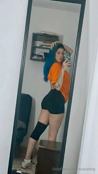 vicposting Nakenläckor OnlyFans Foto 9