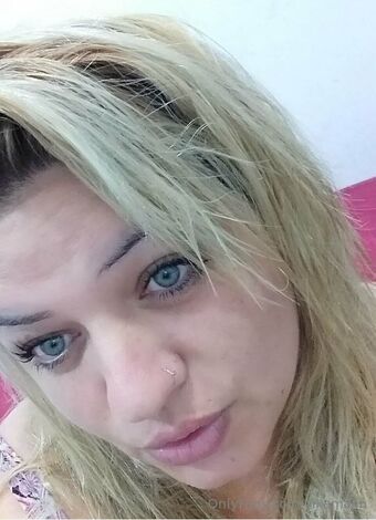 vikamalin Nakenläckor OnlyFans Foto 37