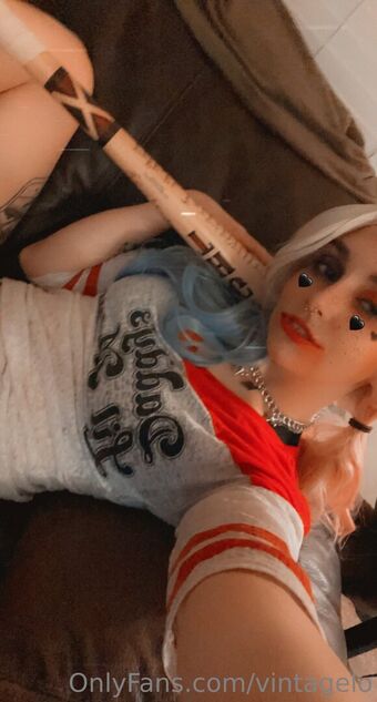 vintagelo Nakenläckor OnlyFans Foto 4