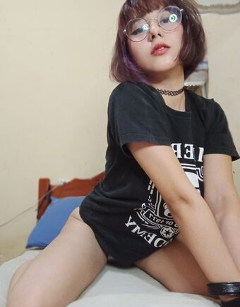 violet_dix_ Nakenläckor OnlyFans Foto 13