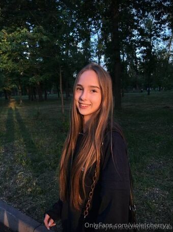 violetcherryy Nakenläckor OnlyFans Foto 100