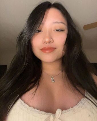 Violetngyn Nakenläckor OnlyFans Foto 9