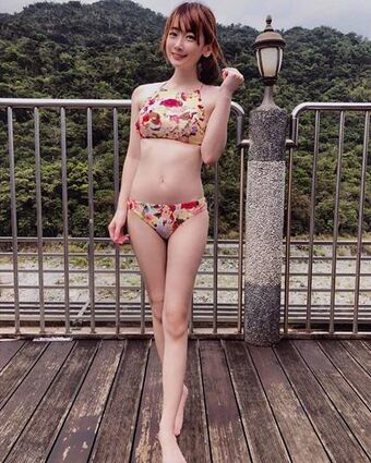 Weiwei610 Nakenläckor OnlyFans Foto 1