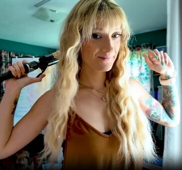 WheezyBlonde Nakenläckor OnlyFans Foto 17