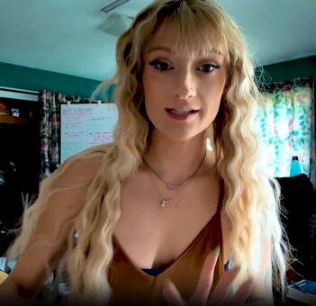 WheezyBlonde Nakenläckor OnlyFans Foto 19