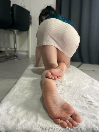 whitepixie Nakenläckor OnlyFans Foto 12