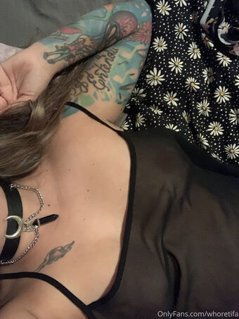 whoretifa Nakenläckor OnlyFans Foto 28
