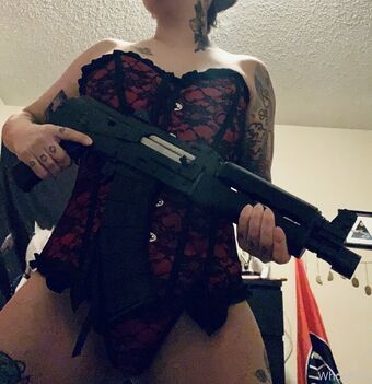 whoretifa Nakenläckor OnlyFans Foto 29