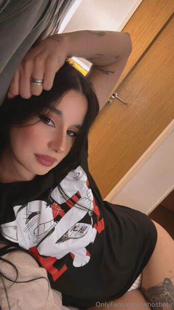 whosbelu Nakenläckor OnlyFans Foto 24
