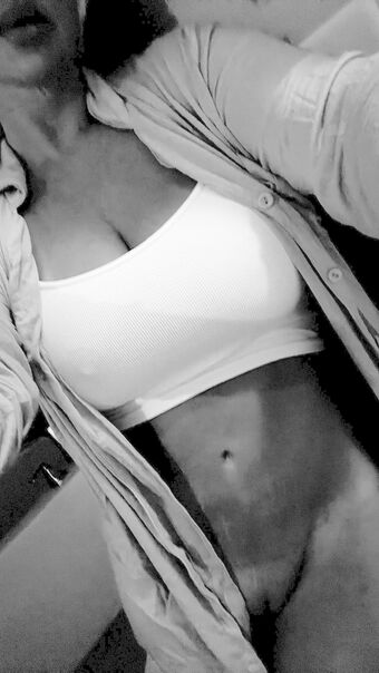Wiso33 Nakenläckor OnlyFans Foto 29