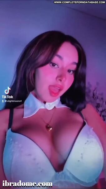 Xlightmoon Nakenläckor OnlyFans Foto 5