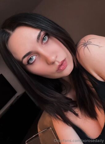 xorosedaily Nakenläckor OnlyFans Foto 19