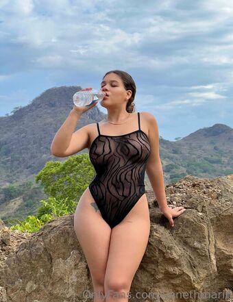 yanethmarin Nakenläckor OnlyFans Foto 25