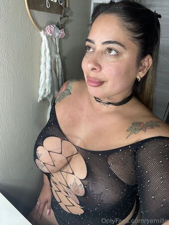 yemillo Nakenläckor OnlyFans Foto 21