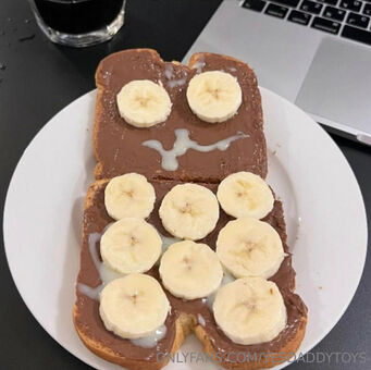 yesdaddytoys Nakenläckor OnlyFans Foto 25