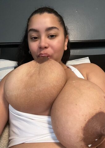 Yomyjuggs