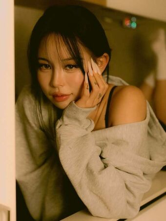 Youha 유하 Nakenläckor OnlyFans Foto 74