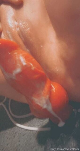 yourblonde Nakenläckor OnlyFans Foto 18