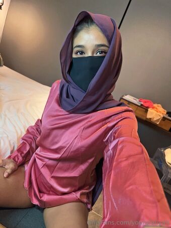 yourgfaliyah