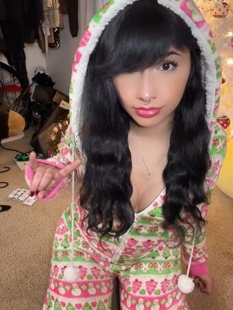 Yourtokengirl Nakenläckor OnlyFans Foto 63