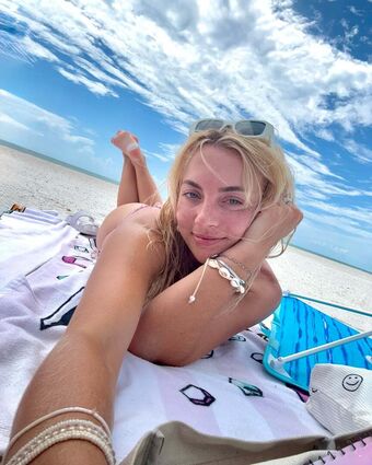 YouTube Reactors Nakenläckor OnlyFans Foto 10