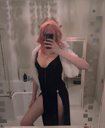 Yuffie44 Nakenläckor OnlyFans Foto 2