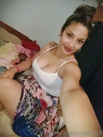 yuliaida69 Nakenläckor OnlyFans Foto 34
