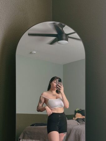yyentaa Nakenläckor OnlyFans Foto 33