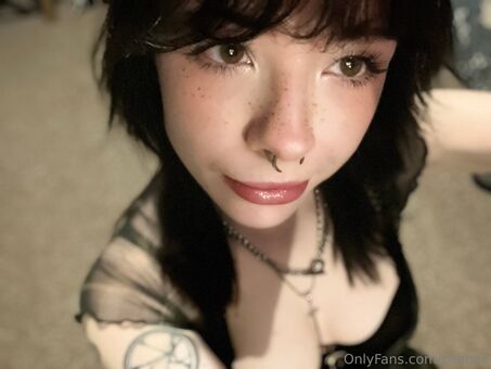 zeehell Nakenläckor OnlyFans Foto 45