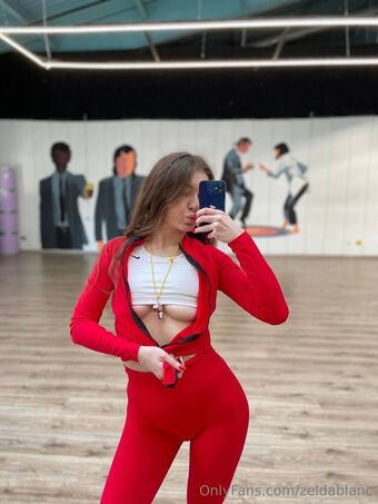 zeldablanc Nakenläckor OnlyFans Foto 13