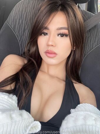 Zhang Nakenläckor OnlyFans Foto 9