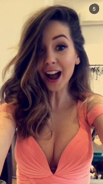 Zoë Sugg