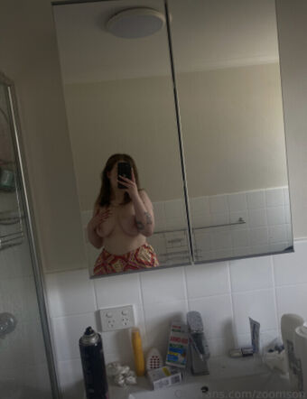 Zoomson Nakenläckor OnlyFans Foto 19
